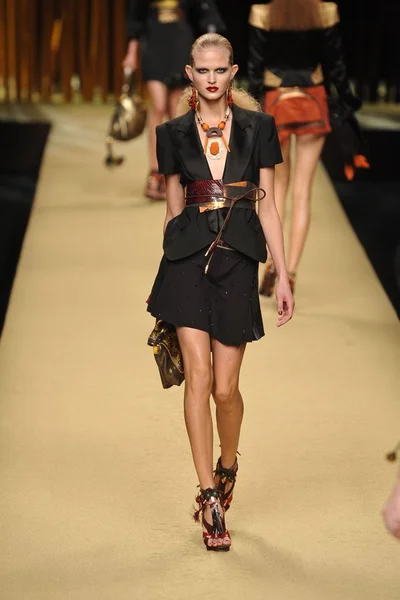 Look 34